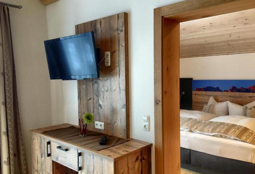 Апартаменты 1 Спальня с Балконом, Haus Mariandl