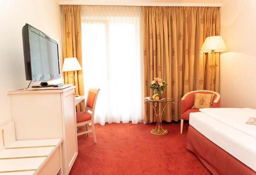 غرفة ديلوكس فردية, Im Park