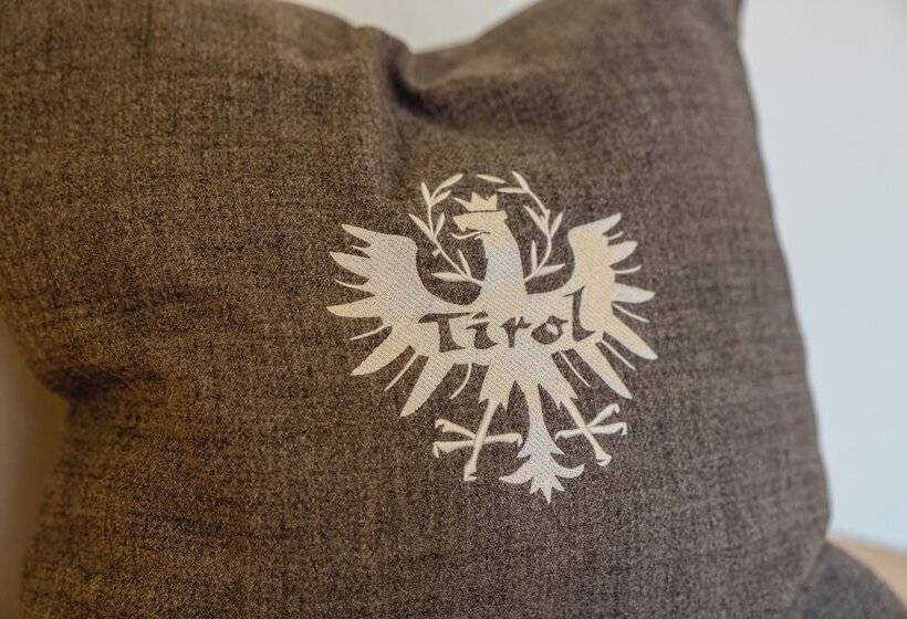 스탠다드 룸, Karlwirt