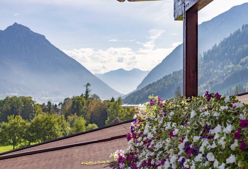 디럭스 룸, Karlwirt