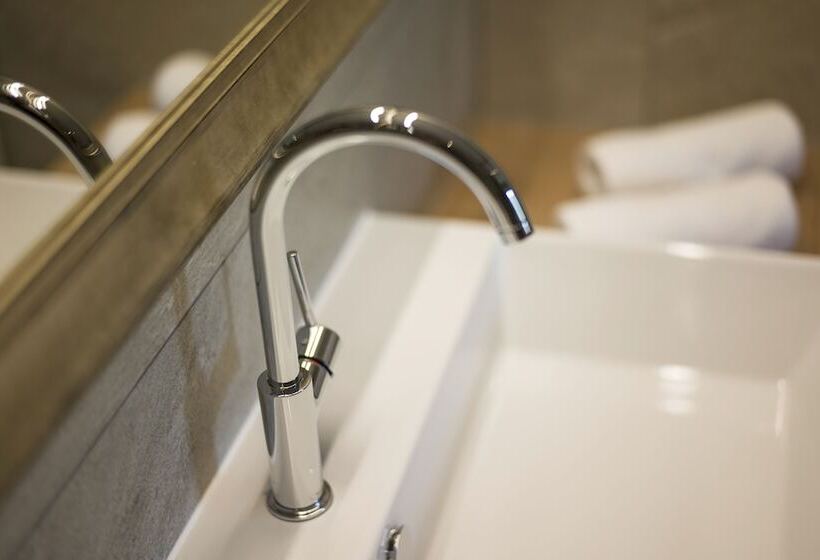 주니어 스위트, Karlwirt