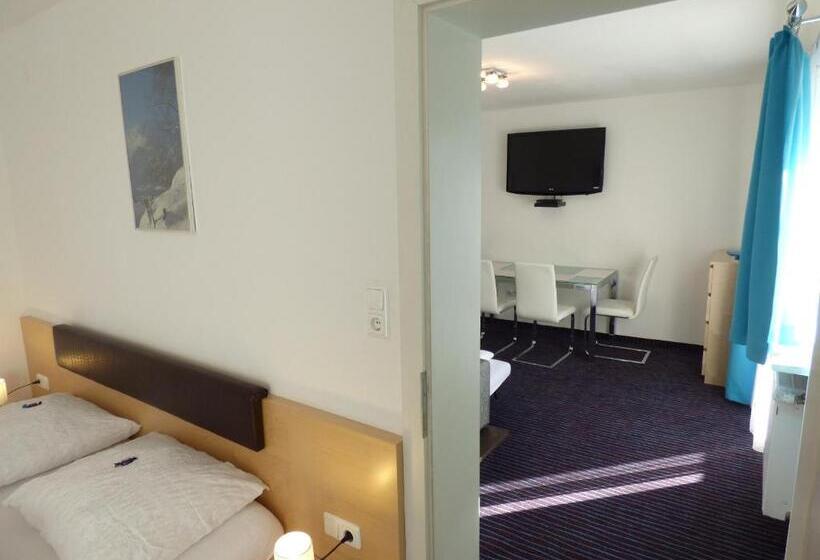 Family Suite, Panorama