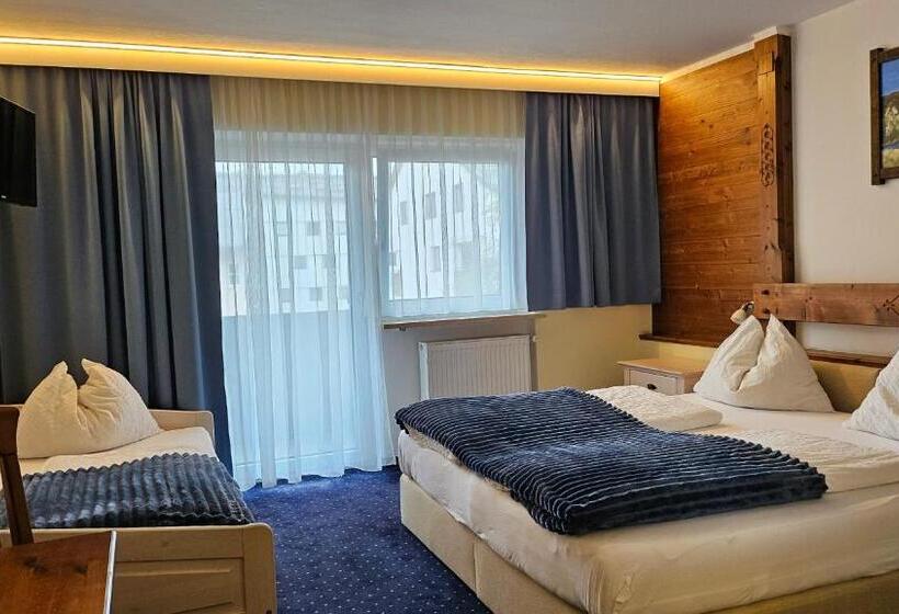 스탠다드 트리플 발코니 룸, Panorama