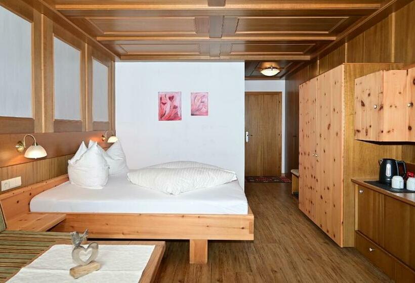 غرفة قياسية مزوَّدة بشُرفة, Das Alpspitz