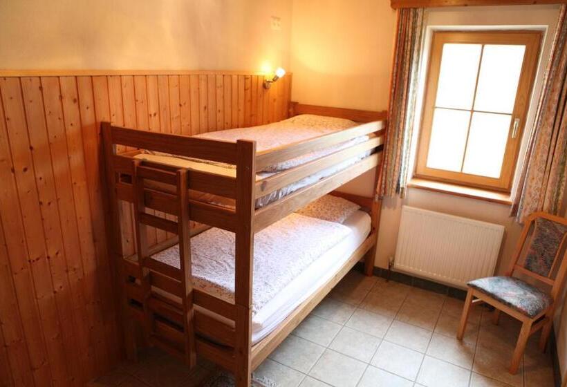 סוויטה עם מרפסת, Rosenhof