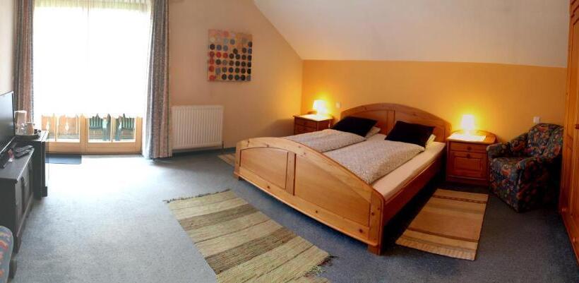 סוויטה עם מרפסת, Rosenhof