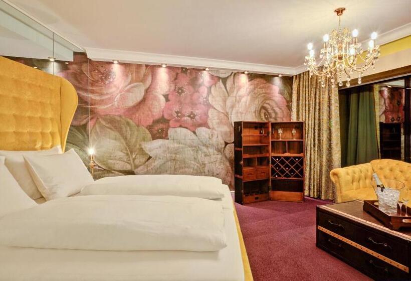 جناح سوبيريور, Sommerhof