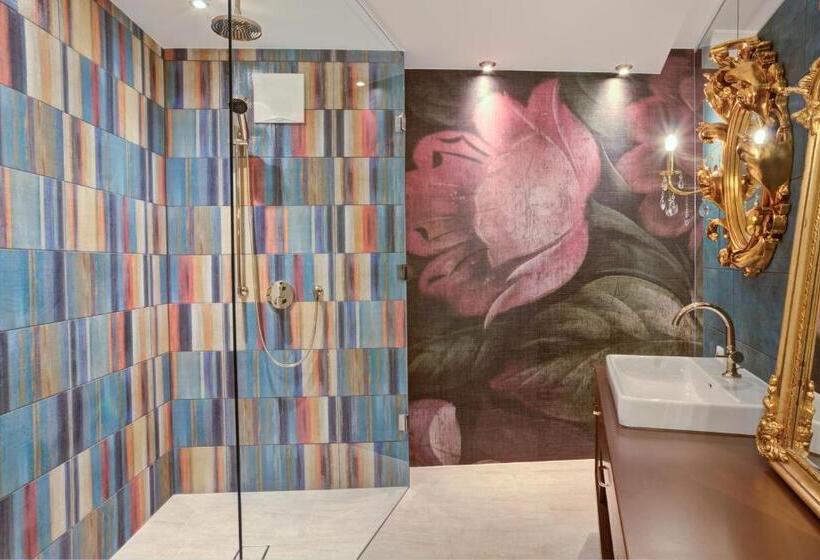 جناح سوبيريور, Sommerhof