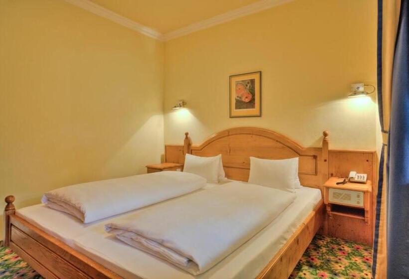 جناح جونيور مطل على الحديقة, Sommerhof