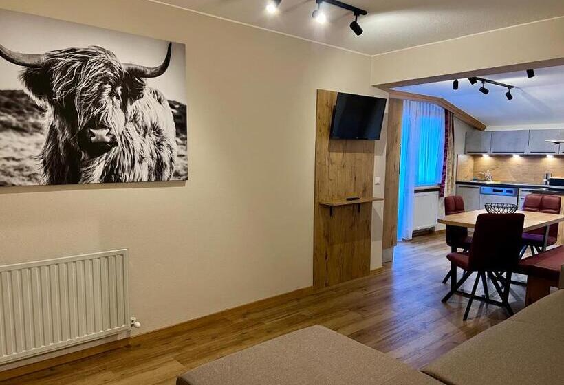 Huoneisto 2 Makuuhuonetta Parveke, Apart Sturpen