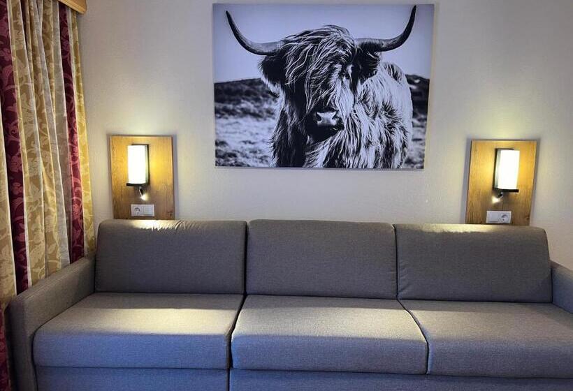 Huoneisto 2 Makuuhuonetta Parveke, Apart Sturpen