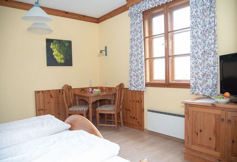 标准间, Weinberghof & Weingut Lagler