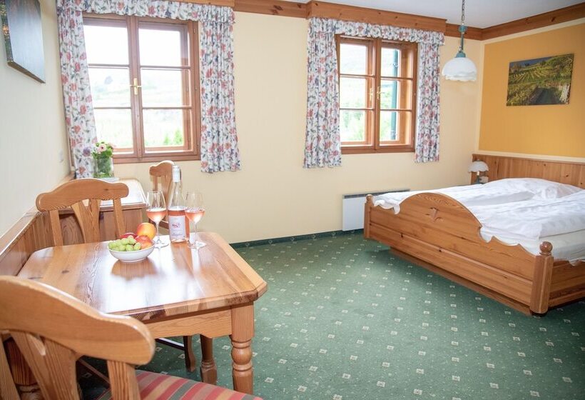 标准间, Weinberghof & Weingut Lagler