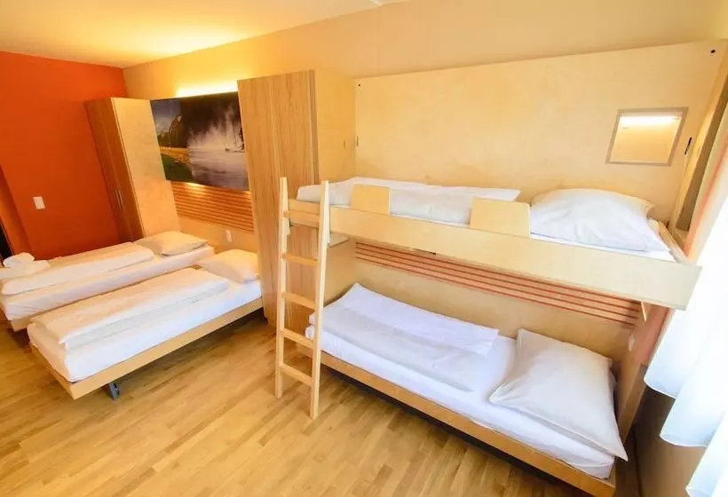 スタンダード４人部屋, Jufa Hotel Grünau Im Almtal