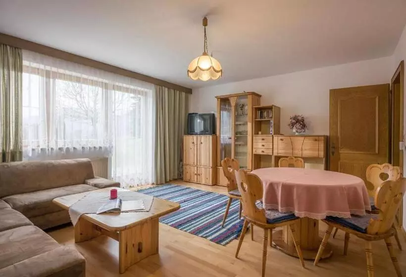 Huoneisto 2 Makuuhuonetta, Gasthof Mairwirt