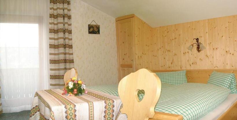 Номер Стандарт, Schösserhof