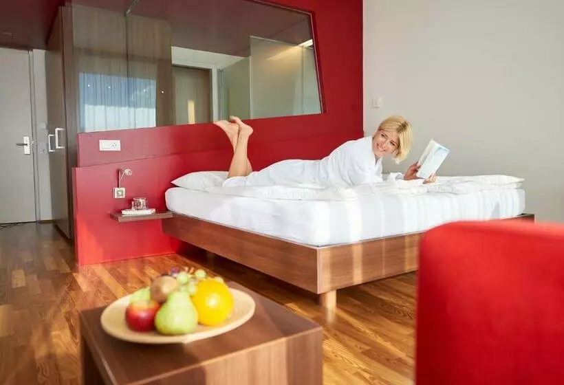 バルコニー付きシングルスタンダードルーム, Spa Hotel Bründl
