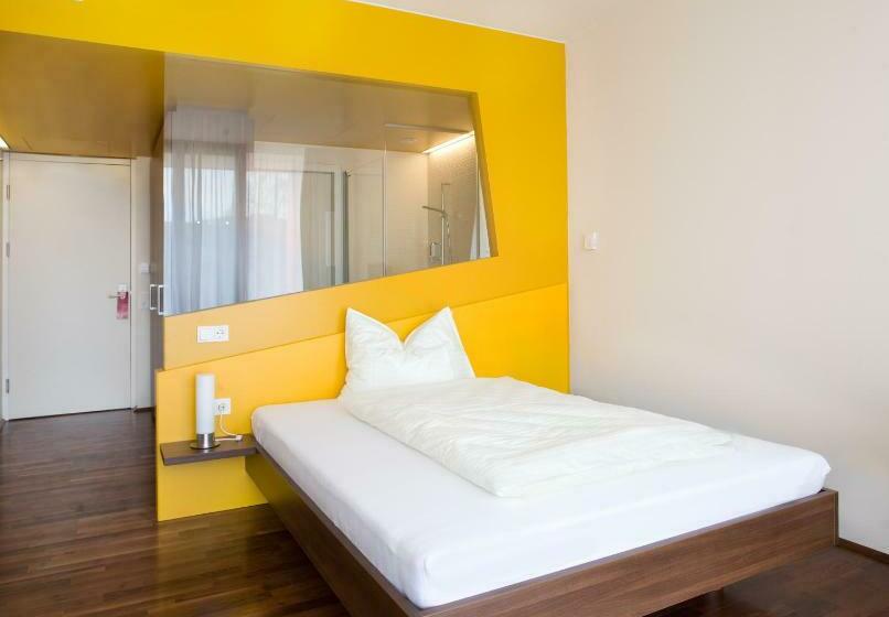 חדר סטנדרט יחיד עם מרפסת, Spa Hotel Bründl