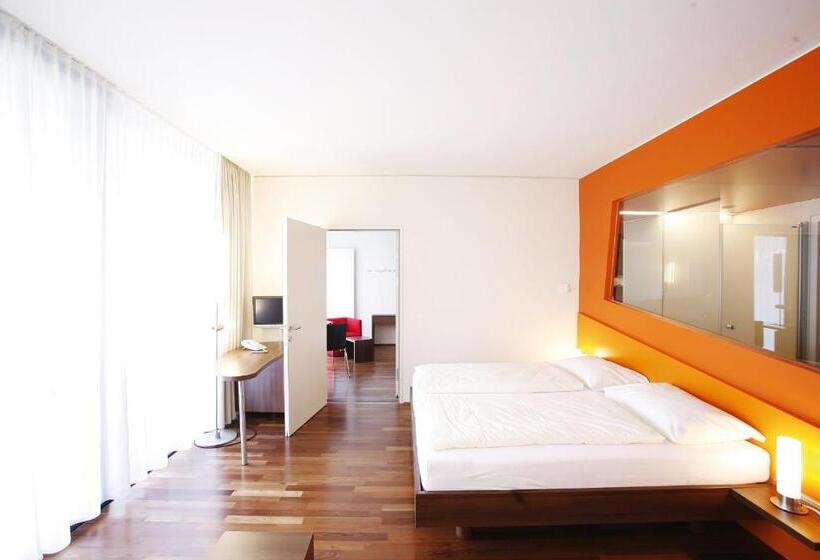 标准间带阳台, Spa Hotel Bründl