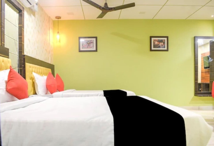 غرفة سوبيريور رباعية, Goroomgo Royal Crown Puri