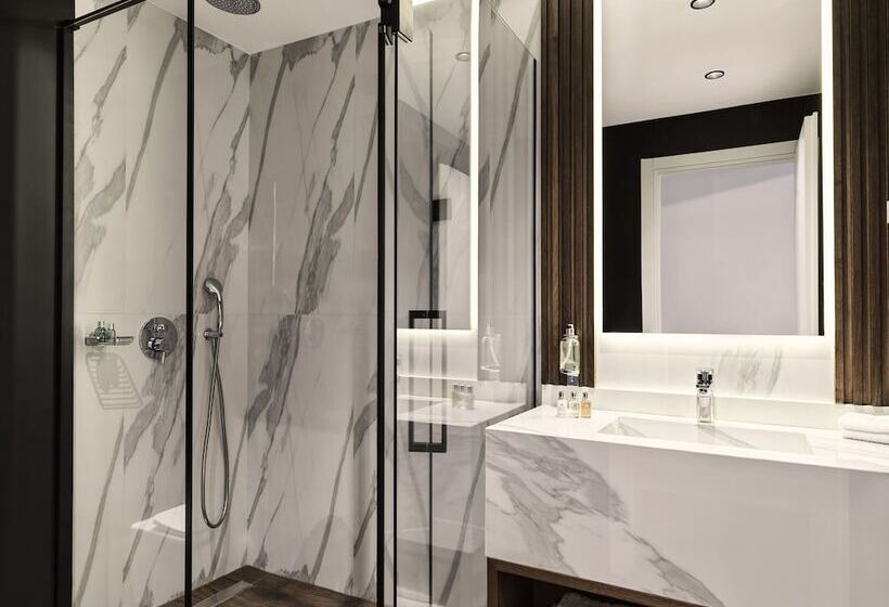 디럭스 룸, Vanoro