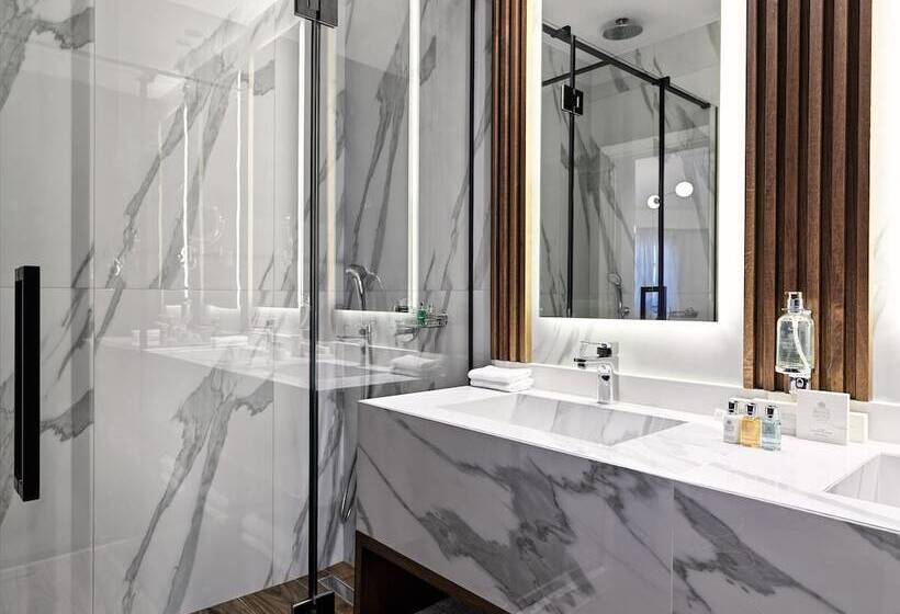 이그제큐티브 스위트, Vanoro