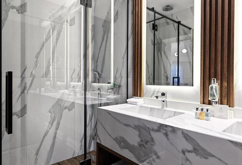 이그제큐티브 스위트, Vanoro