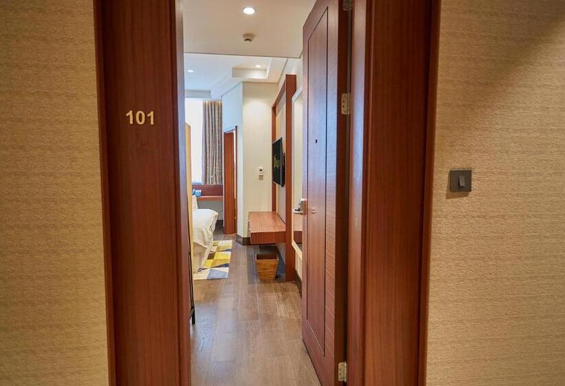 سوییت جونیور, The Quorum