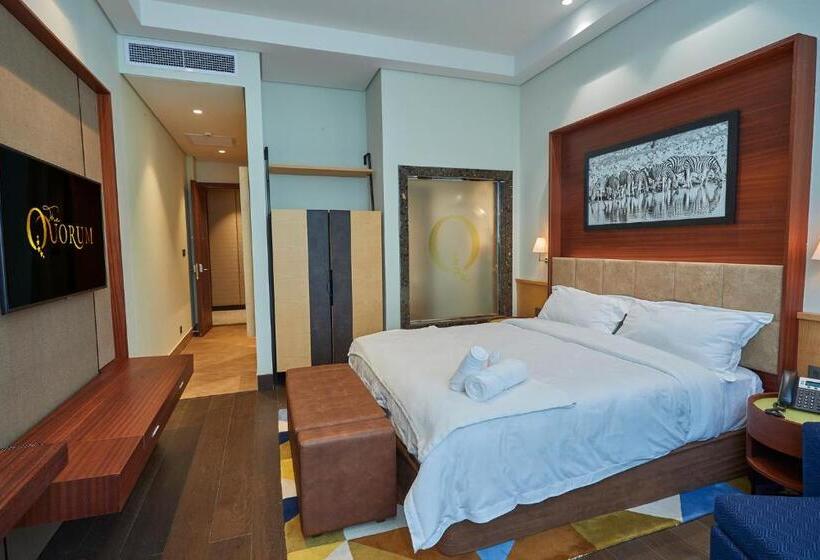 سوییت لوکس, The Quorum