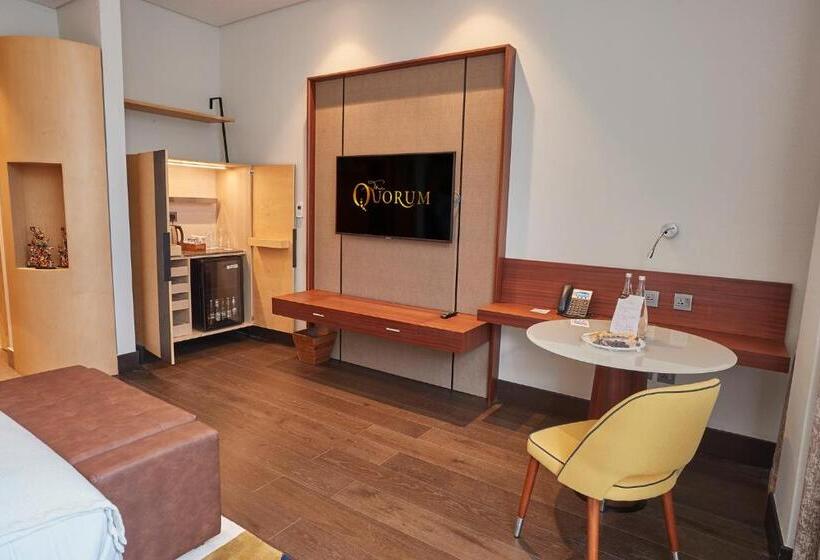 سوییت اجرایی, The Quorum