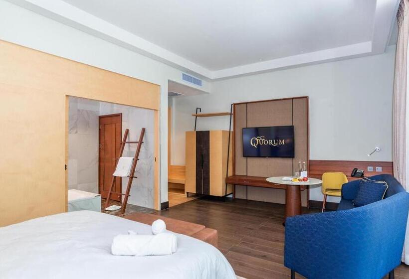 سوئیت با تخت بزرگ, The Quorum