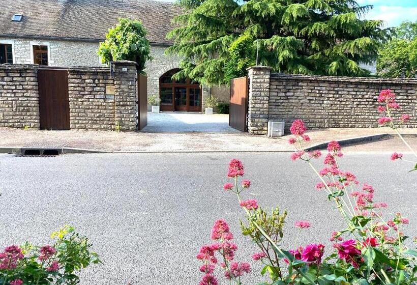 غرفة قياسية ثلاثية, Maison Belles Pierres