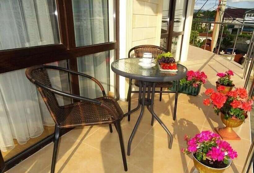 اتاق خانوادگی, Parus