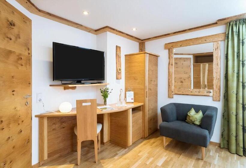 Апартаменты 1 Спальня с Видом, Alpenhotel Wanderniki