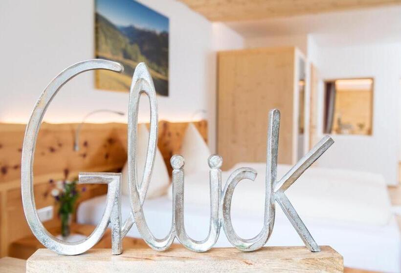 Люкс, Alpenhotel Wanderniki