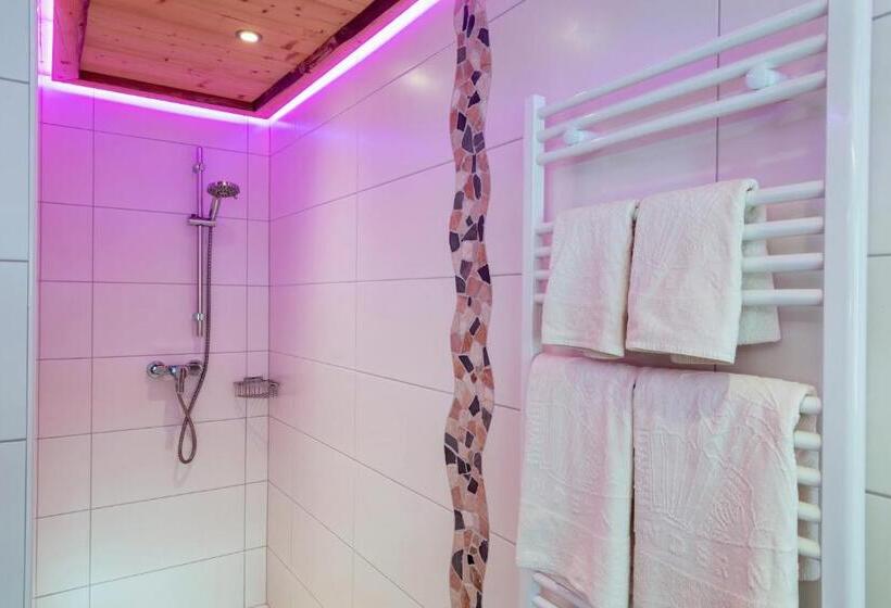 Люкс, Alpenhotel Wanderniki