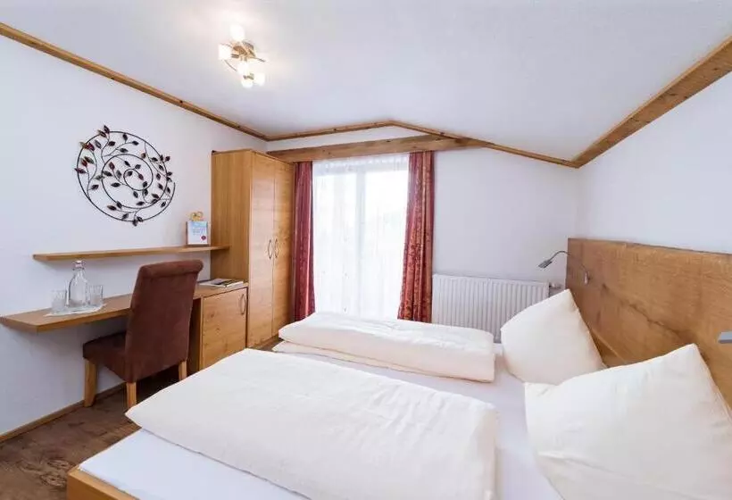 山の見えるジュニアスイート, Alpenhotel Wanderniki
