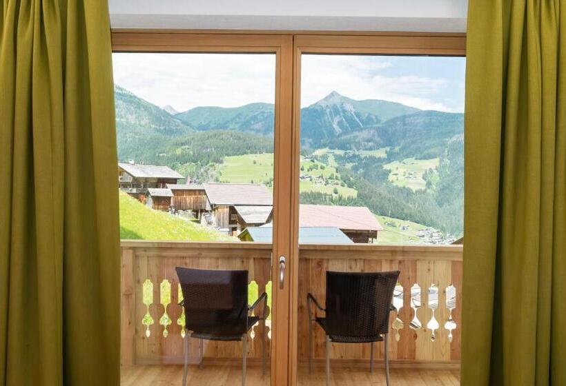 Люкс Вид на Горы, Alpenhotel Wanderniki