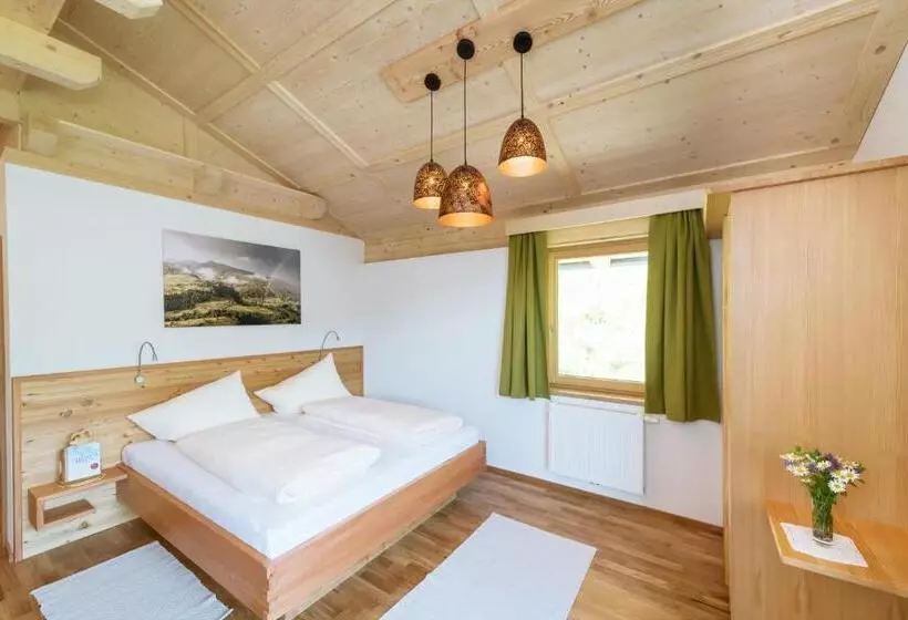 マウンテンビュースイート, Alpenhotel Wanderniki