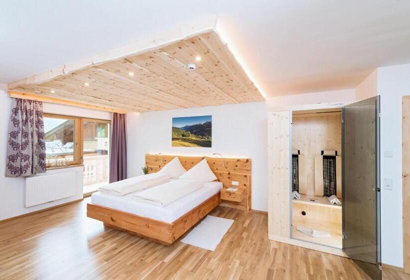 Люкс, Alpenhotel Wanderniki