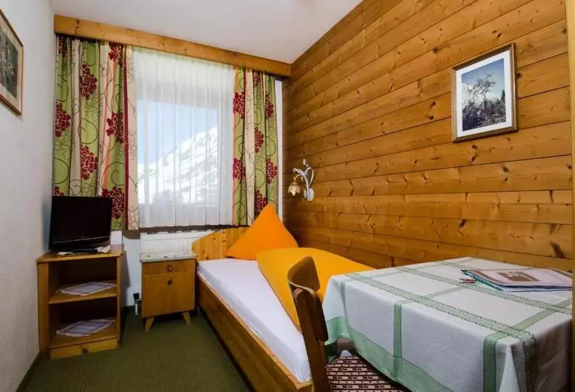 Habitación Estàndard Individual, Garni Ferwall