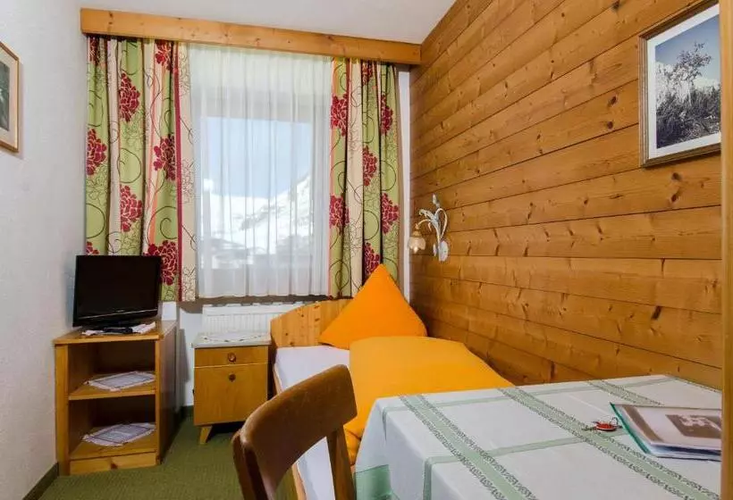 Habitación Estàndard Individual, Garni Ferwall