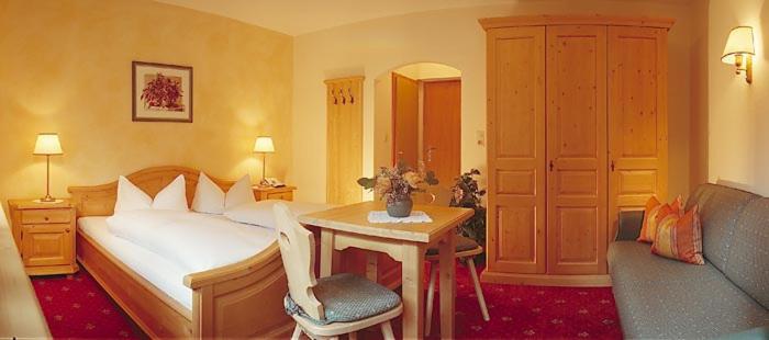 标准间, Pension Almrausch