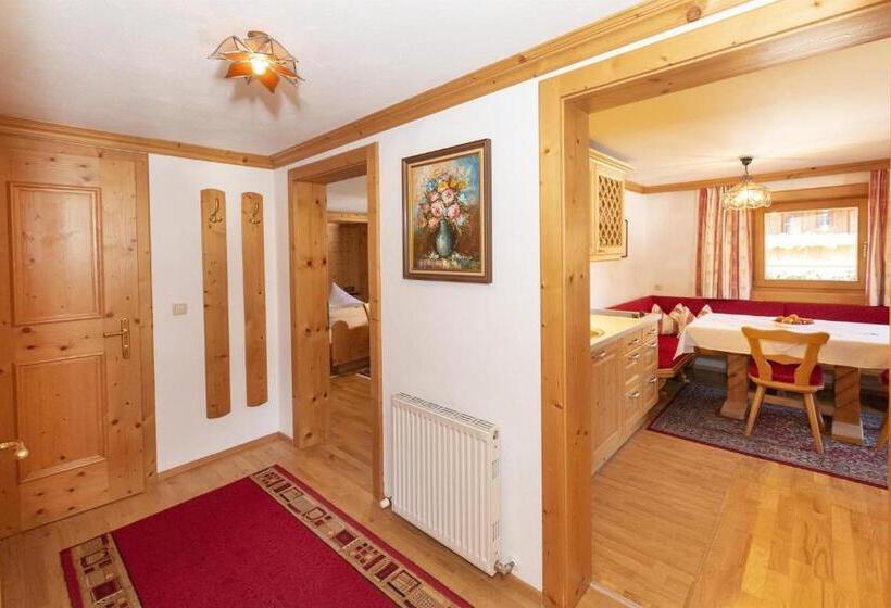 Апартаменты 1 Спальня с Балконом, Pension Edelweiss