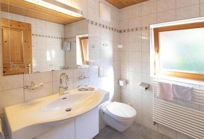 Апартаменты 1 Спальня с Балконом, Pension Edelweiss