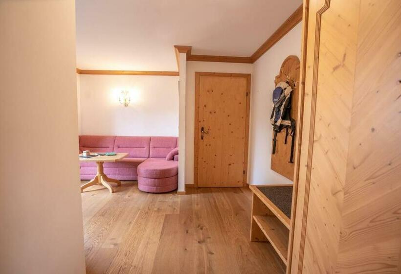 سوئیت با بالکن, Biohotel Leutascherhof