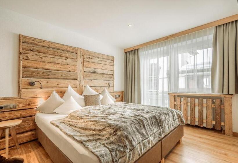 اتاق لوکس با بالکن, Fortuna Apart Hotel B&b