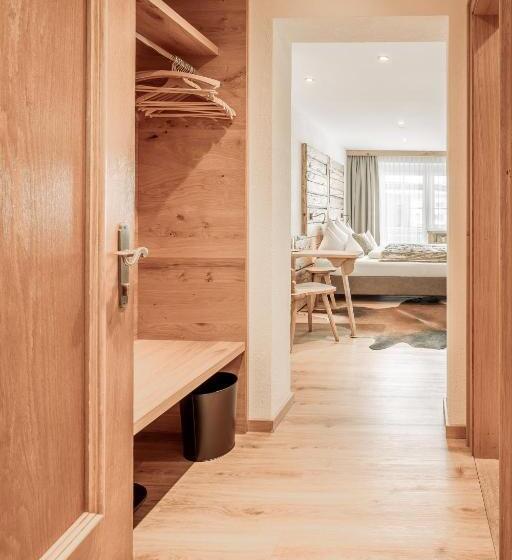 اتاق لوکس با بالکن, Fortuna Apart Hotel B&b