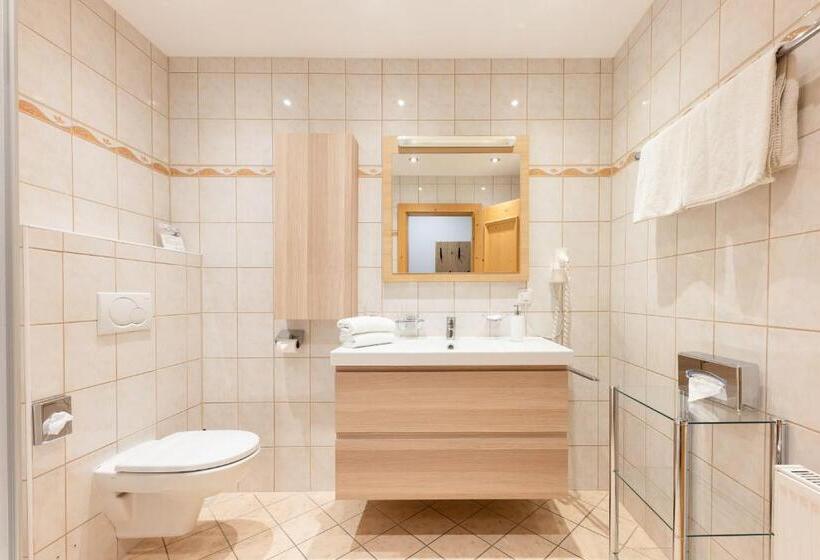 ファミリールーム, Alphof Stubaital