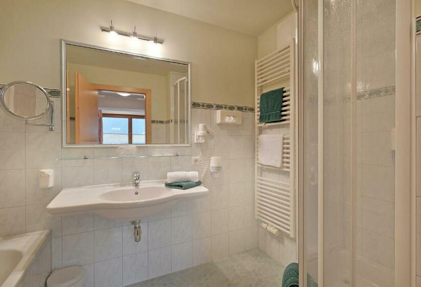 חדר סטנדרט עם מרפסת, Andrea